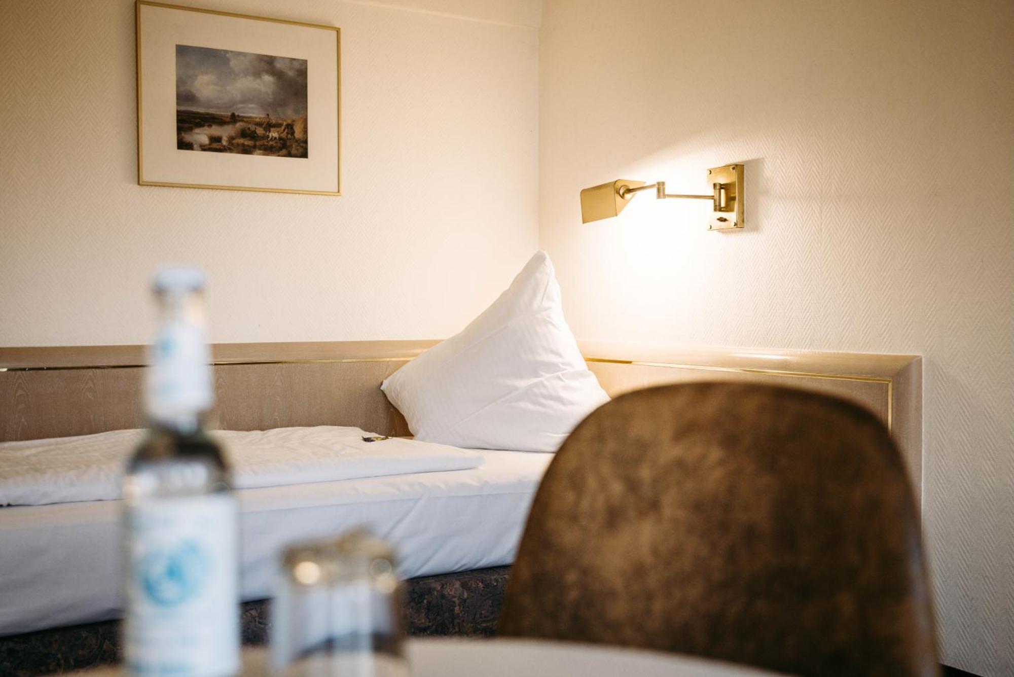 Zur Muehle - Hotel Am Fleth Buxtehude Bagian luar foto