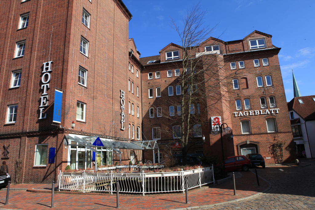 Zur Muehle - Hotel Am Fleth Buxtehude Bagian luar foto